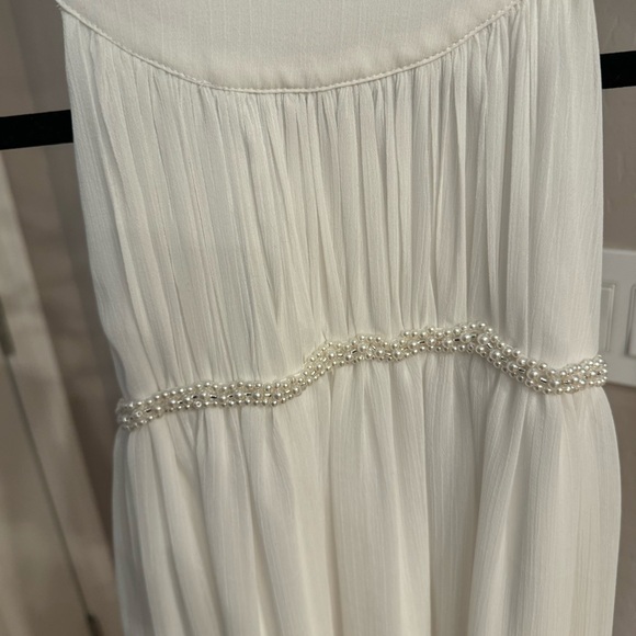 US Angels girls gown size 7 long and flowy with a high waist pearl detail band. - Picture 4 of 7